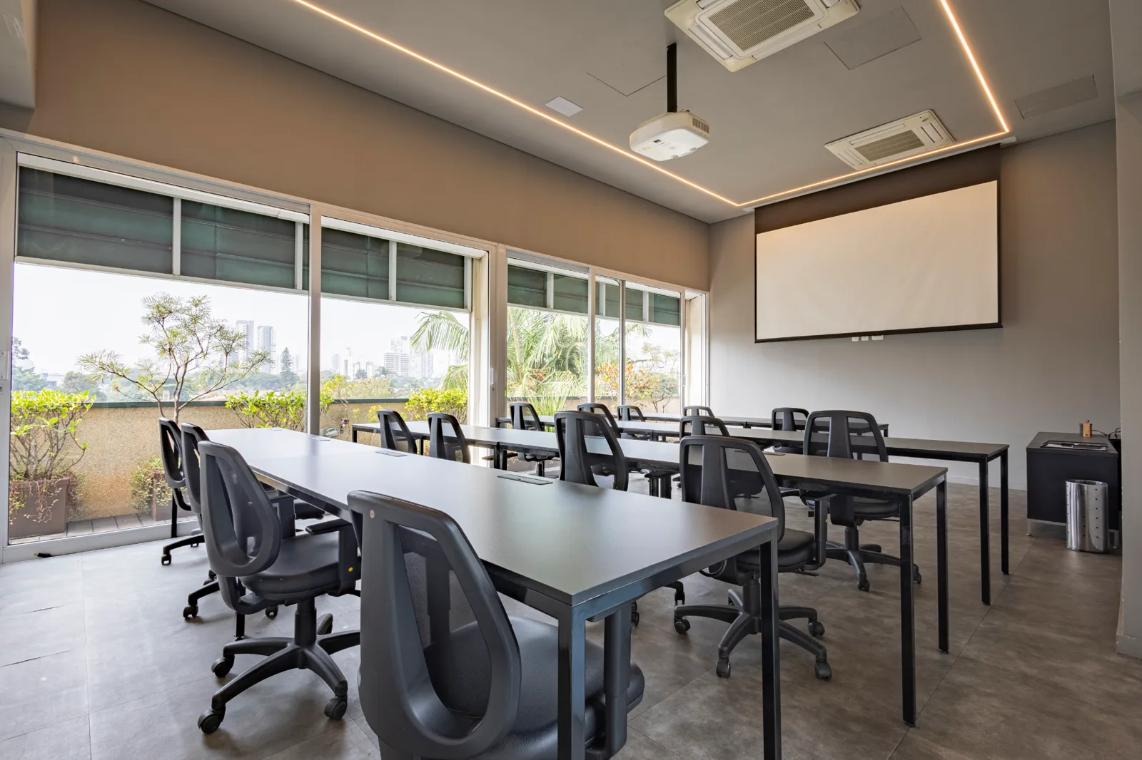 Centro de Eventos — sala de treinamento